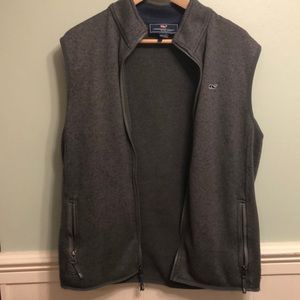 Grey vineyard vines MENS vest!